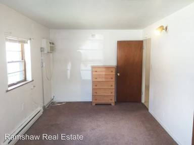 Main picture of 1107 W Oregon St