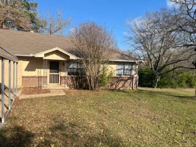 Main picture of 226 Wall Dr
