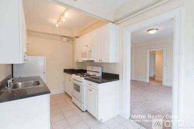 Main picture of 1401 Beacon St