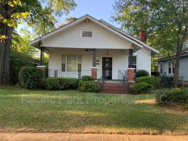 Main picture of 2111 Capitol Ave