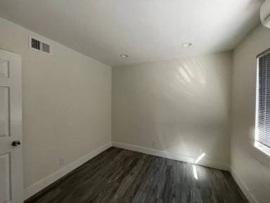 Main picture of 18662 Galatina St