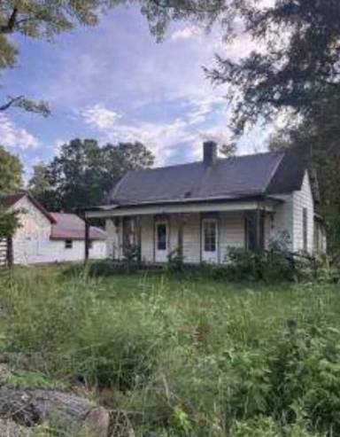 Main picture of 5066 S Catlin Rd