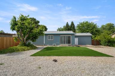 Main picture of 6524 Miles Ln
