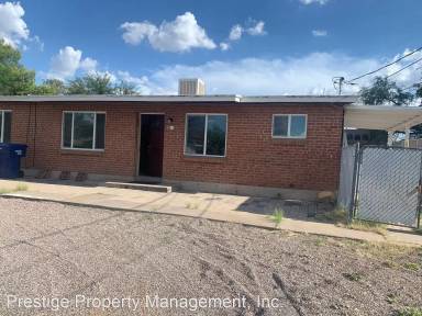 Main picture of 4032 E Harley St