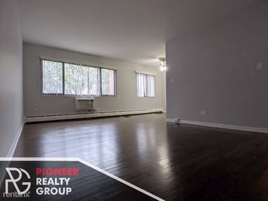 Main picture of 6836 N Ridge Blvd