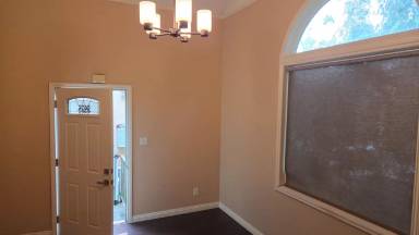 Main picture of 5933 Willoughby Ave