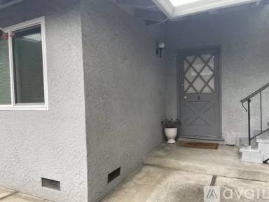 Main picture of 326 Carriage Dr
