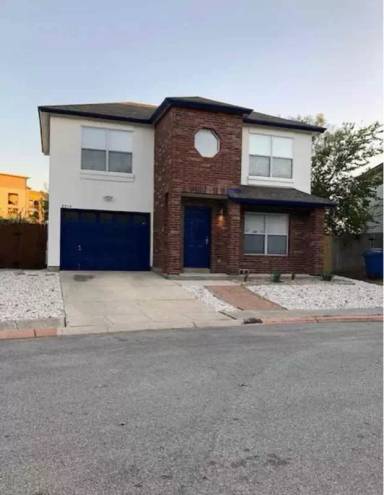Main picture of 8814 Bridgefield