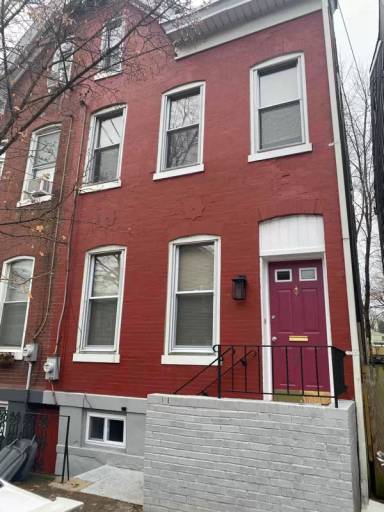 Main picture of 77 Grand St