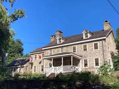Main picture of 570 Mill Rd