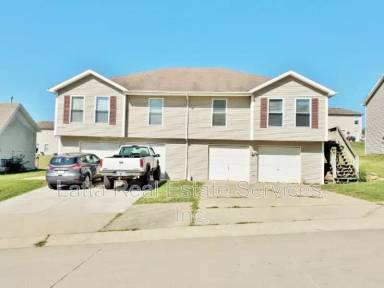 Main picture of 270 Ellington St