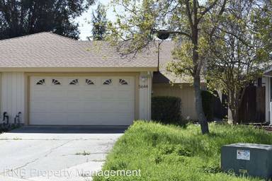 Main picture of 5640 Mapleridge Ct