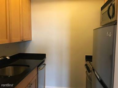 Main picture of 203 E 10th St