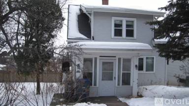Main picture of 712 E 13th St