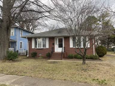 Main picture of 216 Lincoln St
