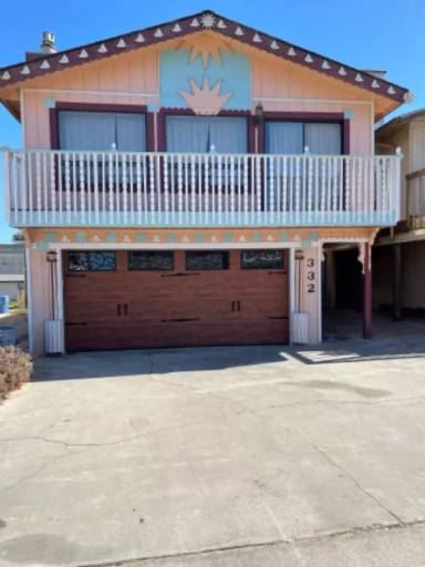Main picture of 324 York Ave