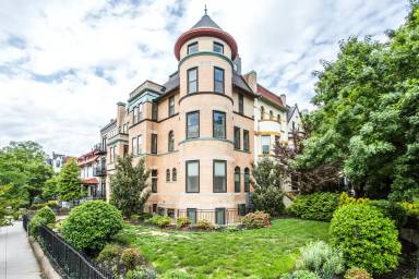 Main picture of 1300 Euclid St NW