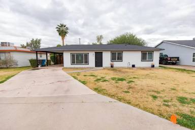 Main picture of 803 E Palmaire Ave