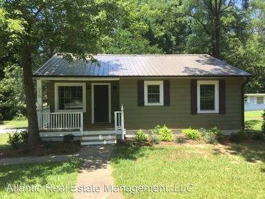 Main picture of 215 Poplar St