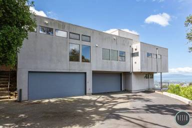 Main picture of 5 Dorothy Pl