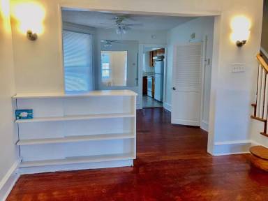 Main picture of 133 W Pomona St