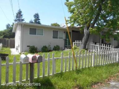 Main picture of 45 Holly Hts