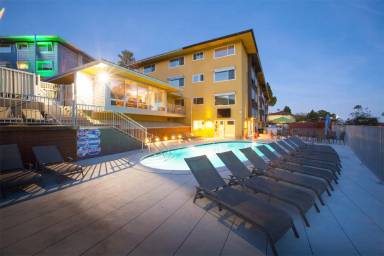 Main picture of 803-807 Cliff Dr Apartments