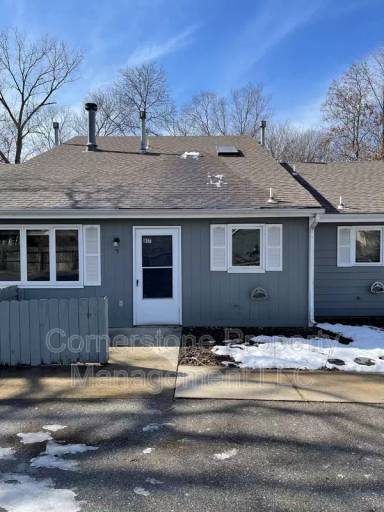 Main picture of 807 Maple Ln