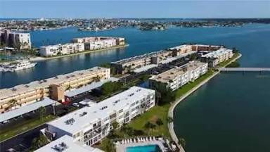 Main picture of 7420 Bay Island Dr S