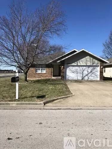 Main picture of 1507 N Engel Ave