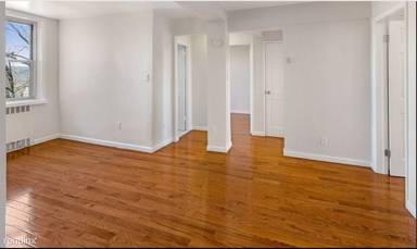 Main picture of 185 Riverdale Ave