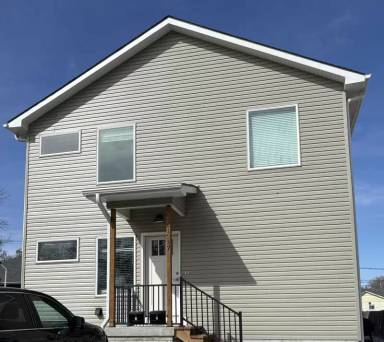 Main picture of 1337 S 10th St