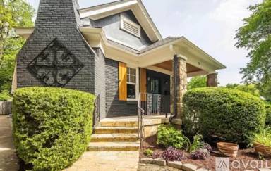 Main picture of 176 Crestmere Pl