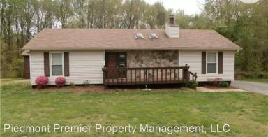 Main picture of 3736 Vandalia Dr