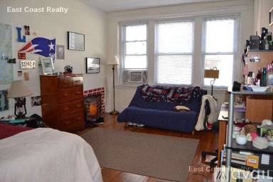 Main picture of 82 Brainerd Rd