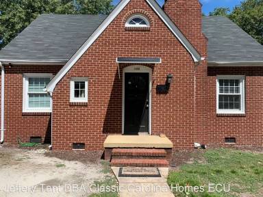 Main picture of 1599 E 3rd St
