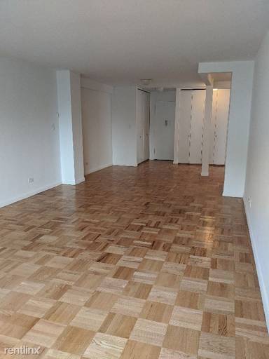 Main picture of 150 E 18th St Apartments