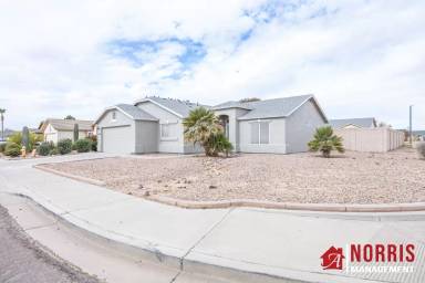 Main picture of 1390 E Cactus Bloom Way