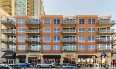 Main picture of 9 N Euclid Ave
