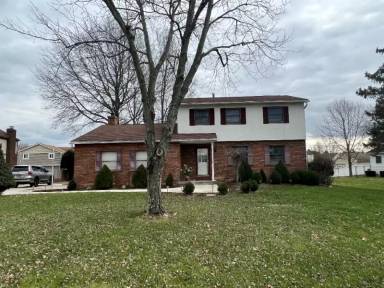 Main picture of 2272 Oakhurst Dr