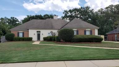 Main picture of 209 Carolina Ct