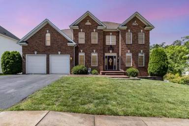 Main picture of 1012 West Kensington Cir