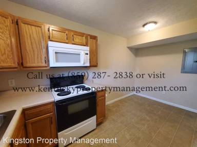 Main picture of 905 Weeping Willow Dr