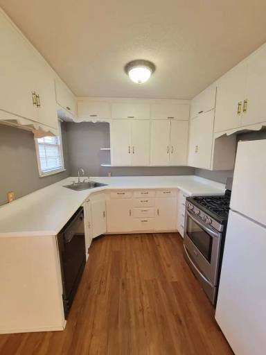 Main picture of 1503 S Rosemont St