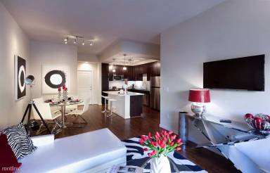 Main picture of 2900 West Dallas