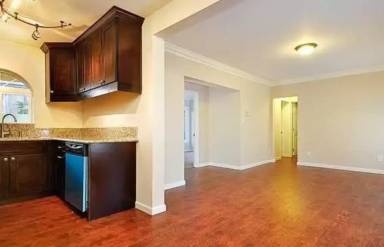 Main picture of 5957 Lauder St