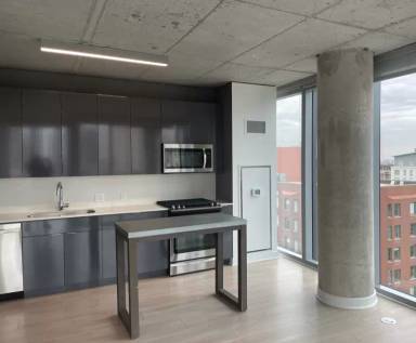 Main picture of 437 N Orleans St