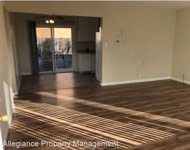Main picture of 8018 Corkoaks Way