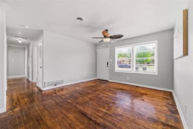 Main picture of 1308 Rose Ave
