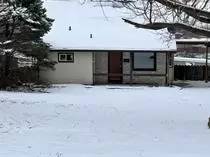 Main picture of 4037 Vine Ave SE